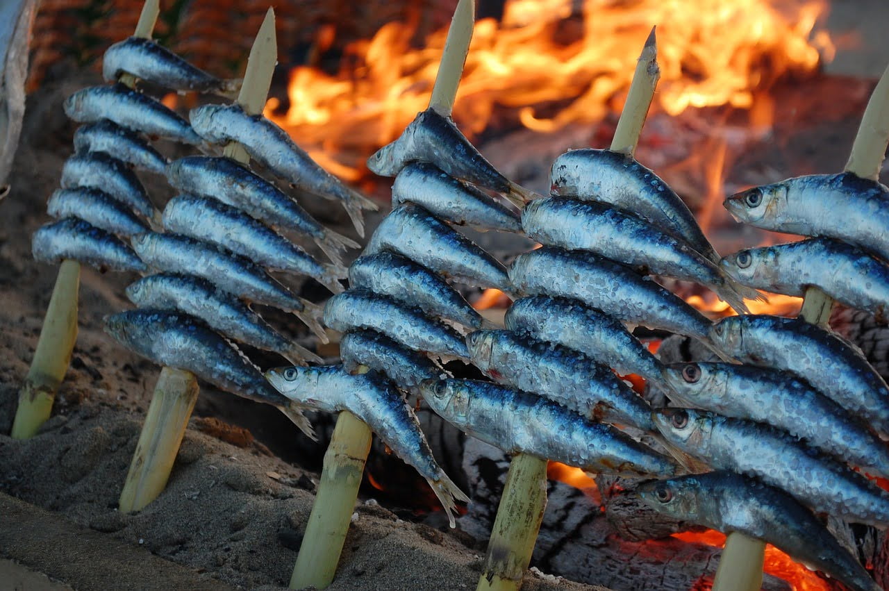 Espetos, plato de la gastronomía de Málaga